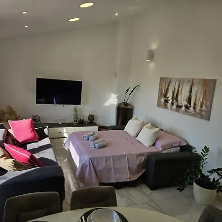 App M Penthouse