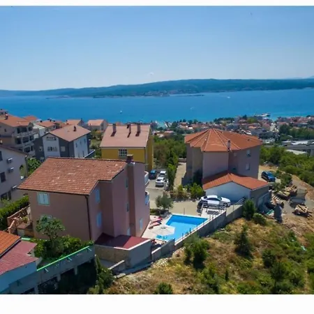 App M Penthouse