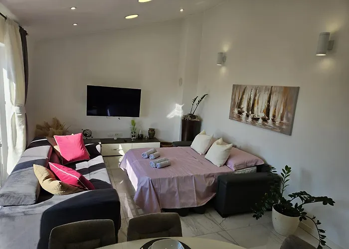 App M Penthouse